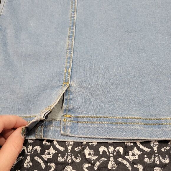 NWOT Forever 21 Light Blue Denim Stretchy Bodycon Western Chic Mini Skirt - Picture 3 of 6